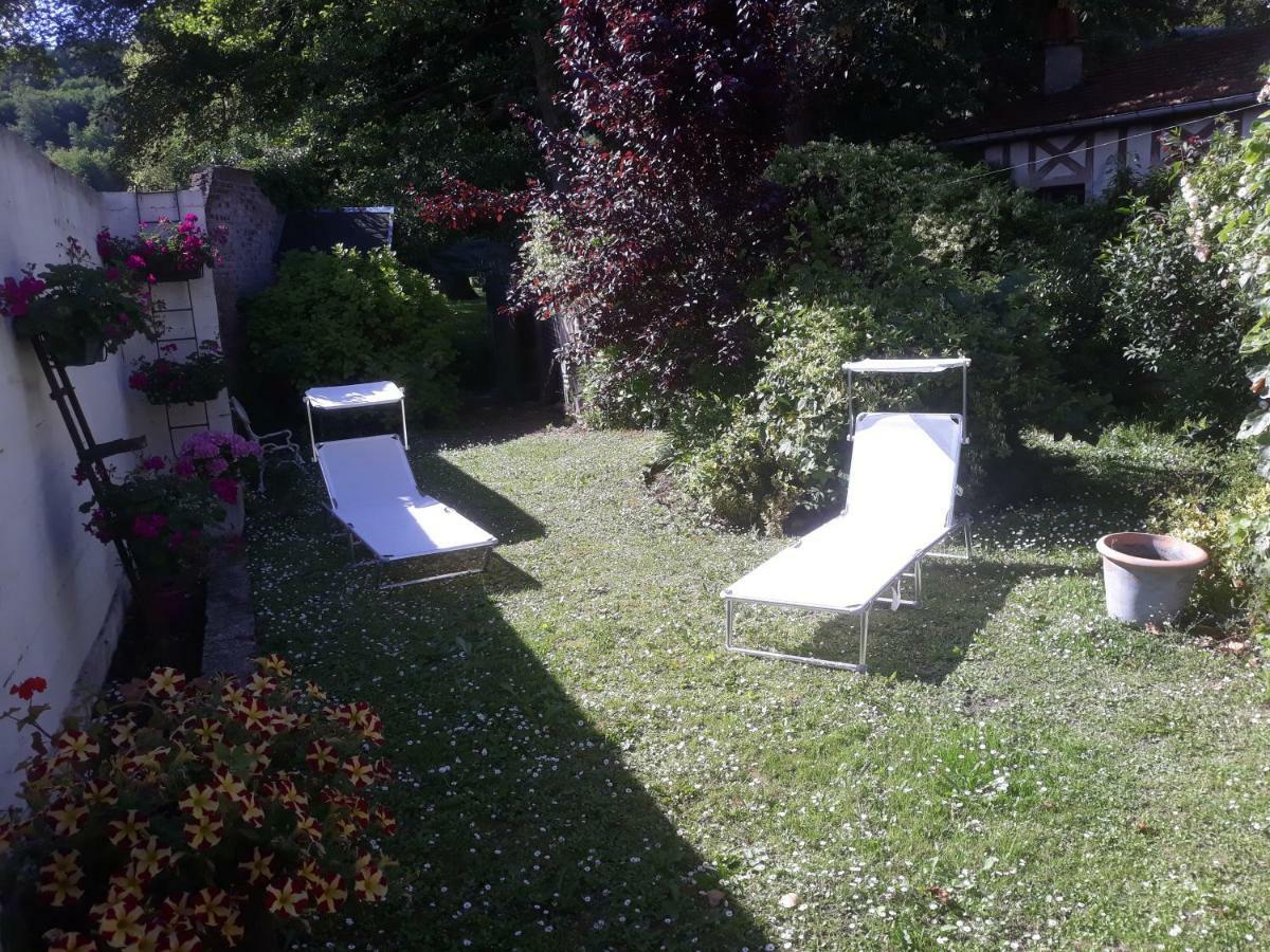 Gite Au Bord Du Lac Montville Экстерьер фото